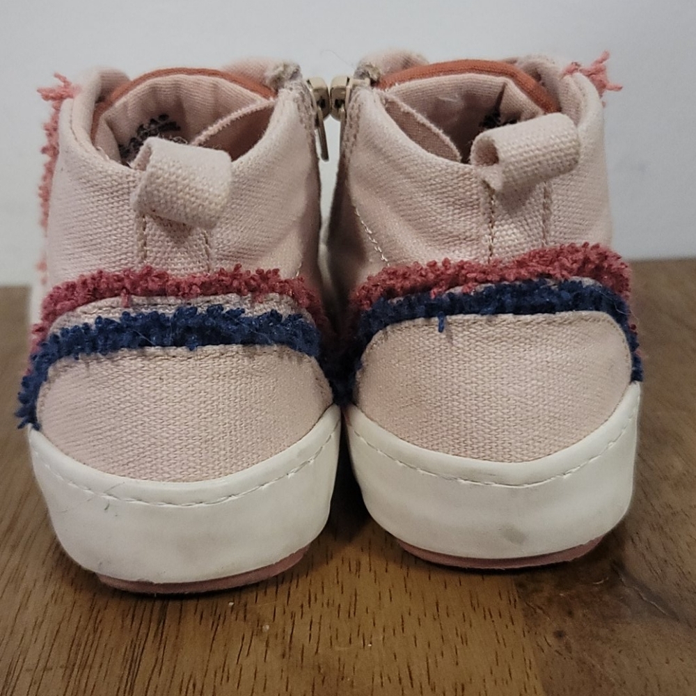 Sneaker - Picture 3 of 6